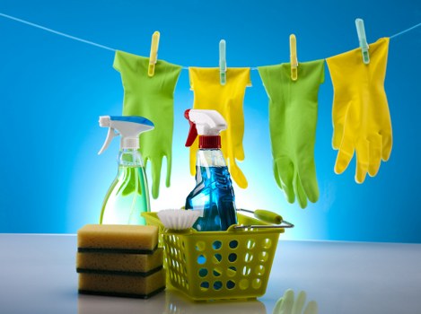 Local cleaning team handling renovation dust in Dulwich